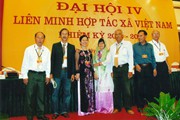Tham Dự Đại Hội IV Liên Minh Hợp Tác Xã Việt Nam